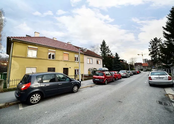 Block Apartment Maks