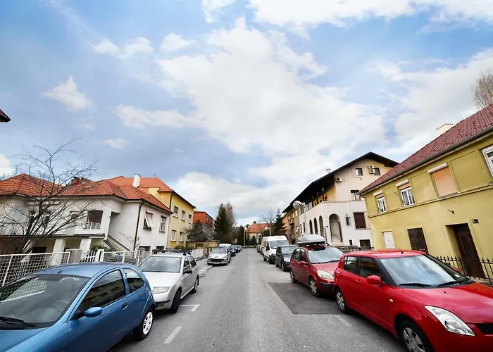 Block Apartment Maks