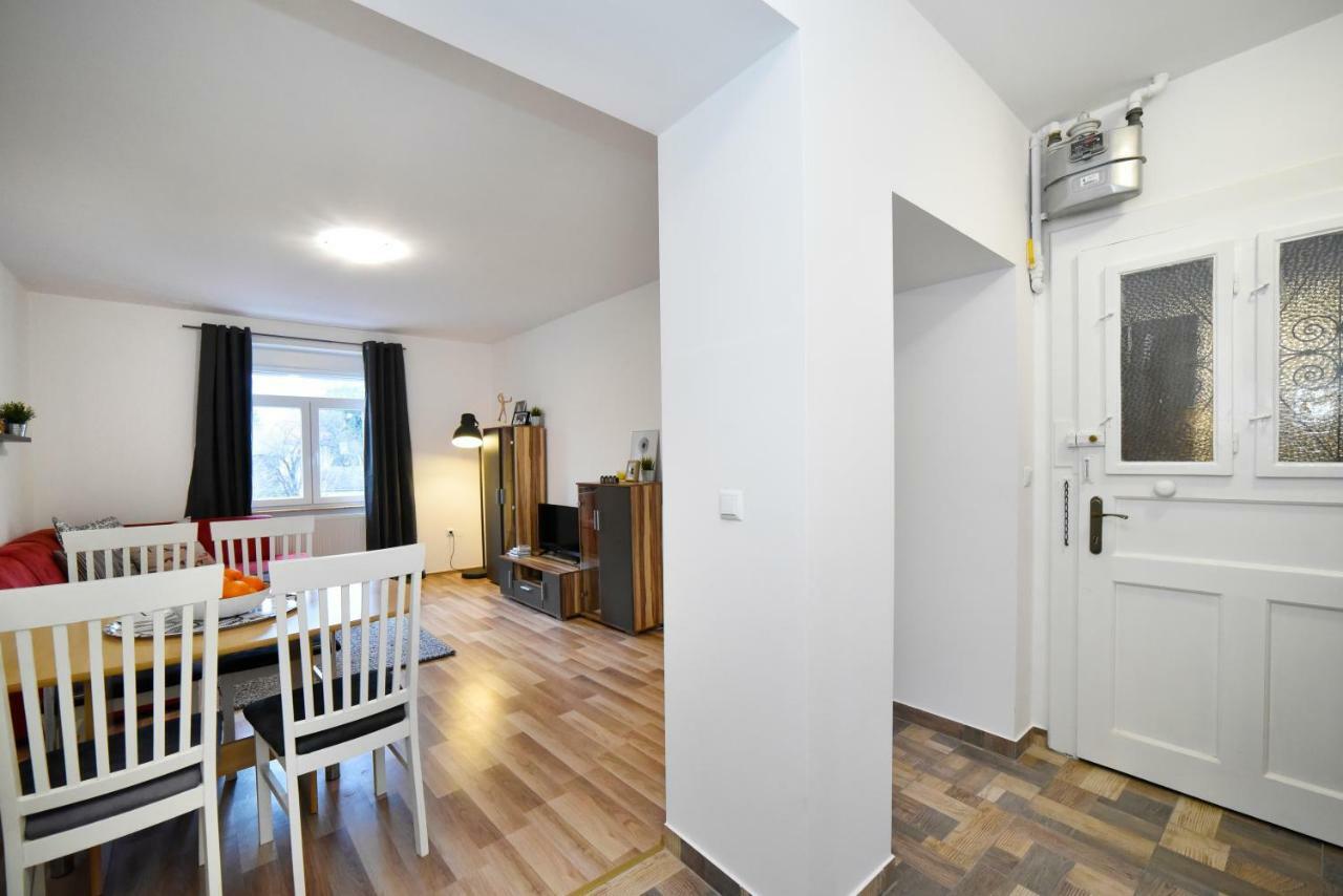 Block Maks Apartment *