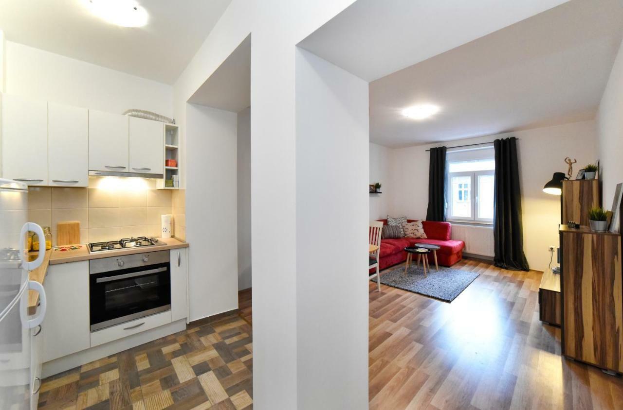 Block Maks Apartment *